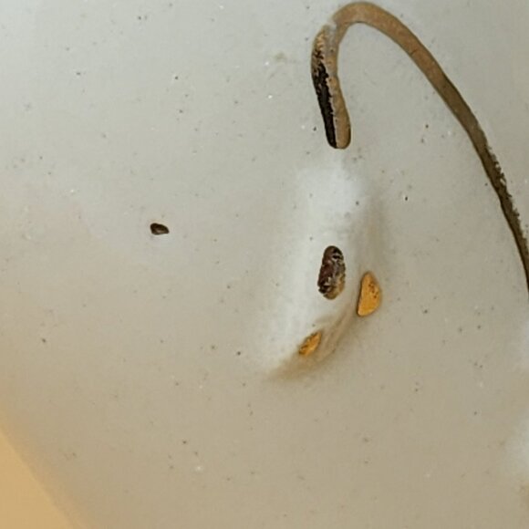 Vintage Ceramic Heart Shaped Vase/Planter With Floral & Bow Accents - Picture 10 of 13